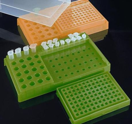 PCR workstations with transparent lid, removable rack, yellow or green