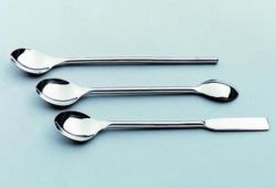 Vegyszerkanál kerek nyéllel, háromféle formában