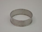 Erősített peremű körszita ZM 300-ba, trapézoid 0,50 mm lyukakkal, rozsdamentes acél