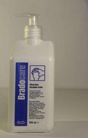 Bradocare glicerines kézápoló krém, B5 és E-vitaminnal