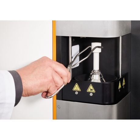 Elementrac CS_d CS element analyzer with combined heating