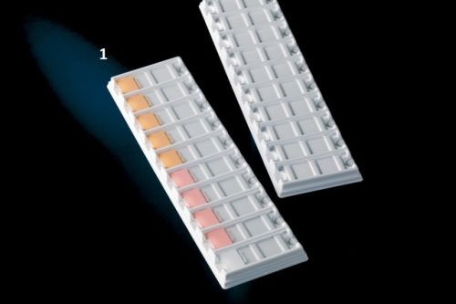 Tárgylemeztartó mappa több színben és formában