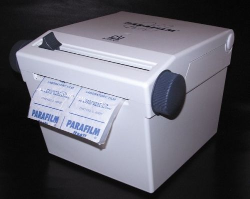 PARAFILM M lezáró fólia adagoló és vágó