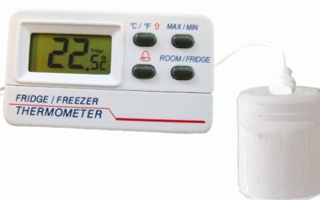 Digitális hőmérő hűtő/fagyasztó és helyiséglevegő mérésére