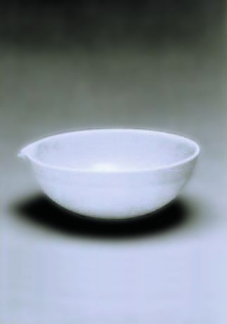Evaporating dish, glazed inside, flat form