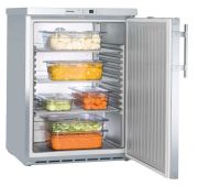 Légkeveréses pult alá helyezhető hűtőszekrény, FKUv 1660 típusú, 141 l, inox, teleajtós