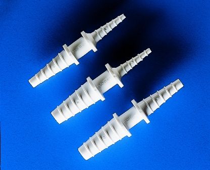 Straight asymmetric connector