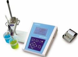 M 3520 laboratóriumi pH / mV / ºC mérő