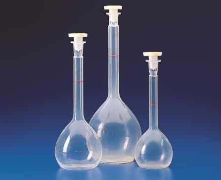 Mérőlombik dugóval, PMP-ből (TPX) készítve