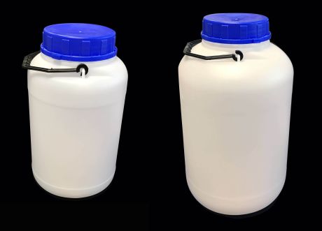 Wide mouth drums with cap and inner plug