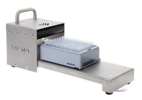 Manuális kupakoló készülék