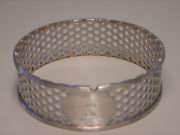 Erősített peremű körszita ZM 300-ba, kerek 5,00 lyukakkal, rozsdamentes acél