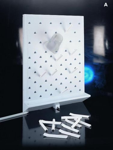 Laboratory equipment drying rack, wall mountable, in two designs